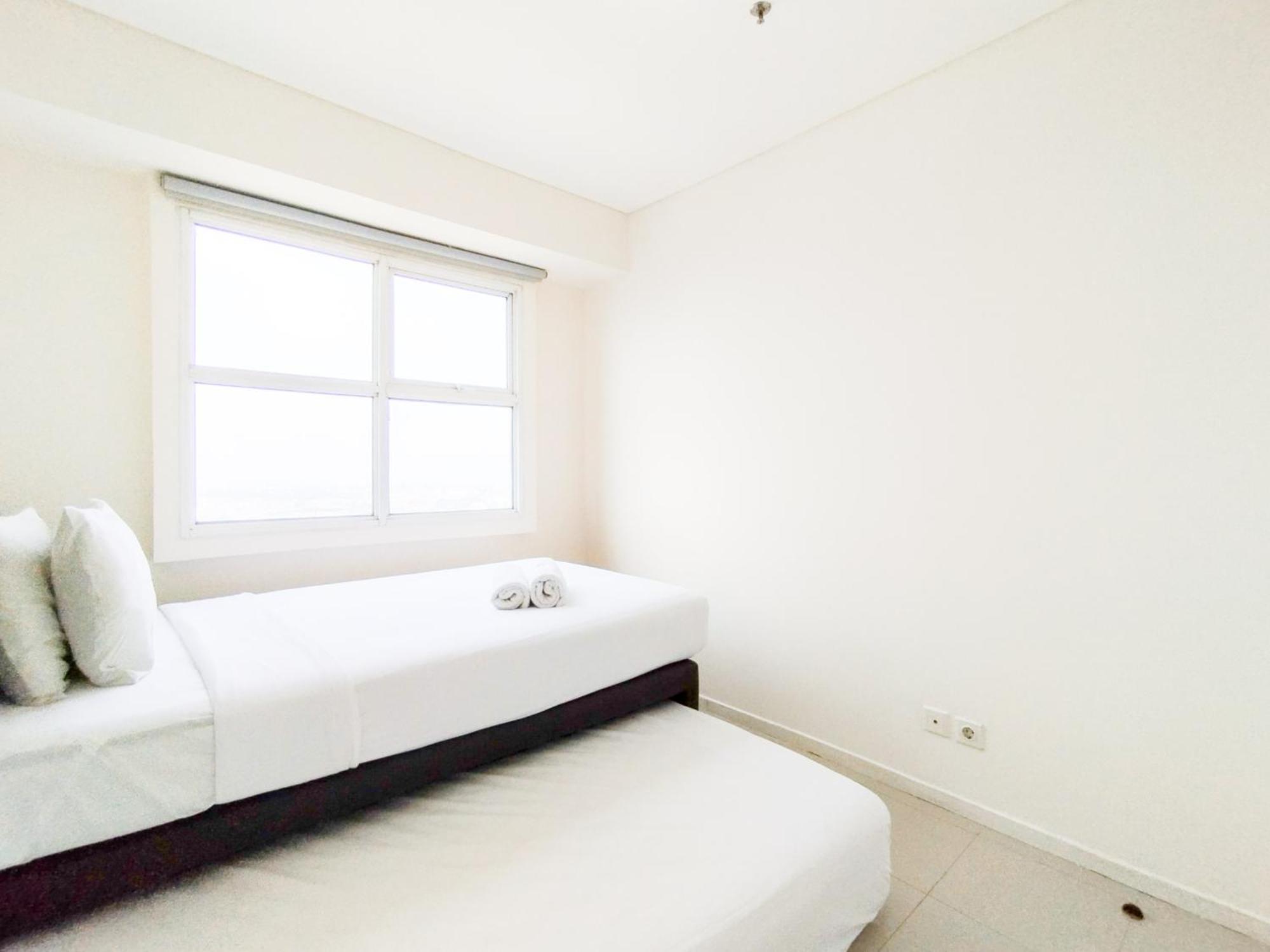 Simply Design 1br At Parahyangan By Travelio *