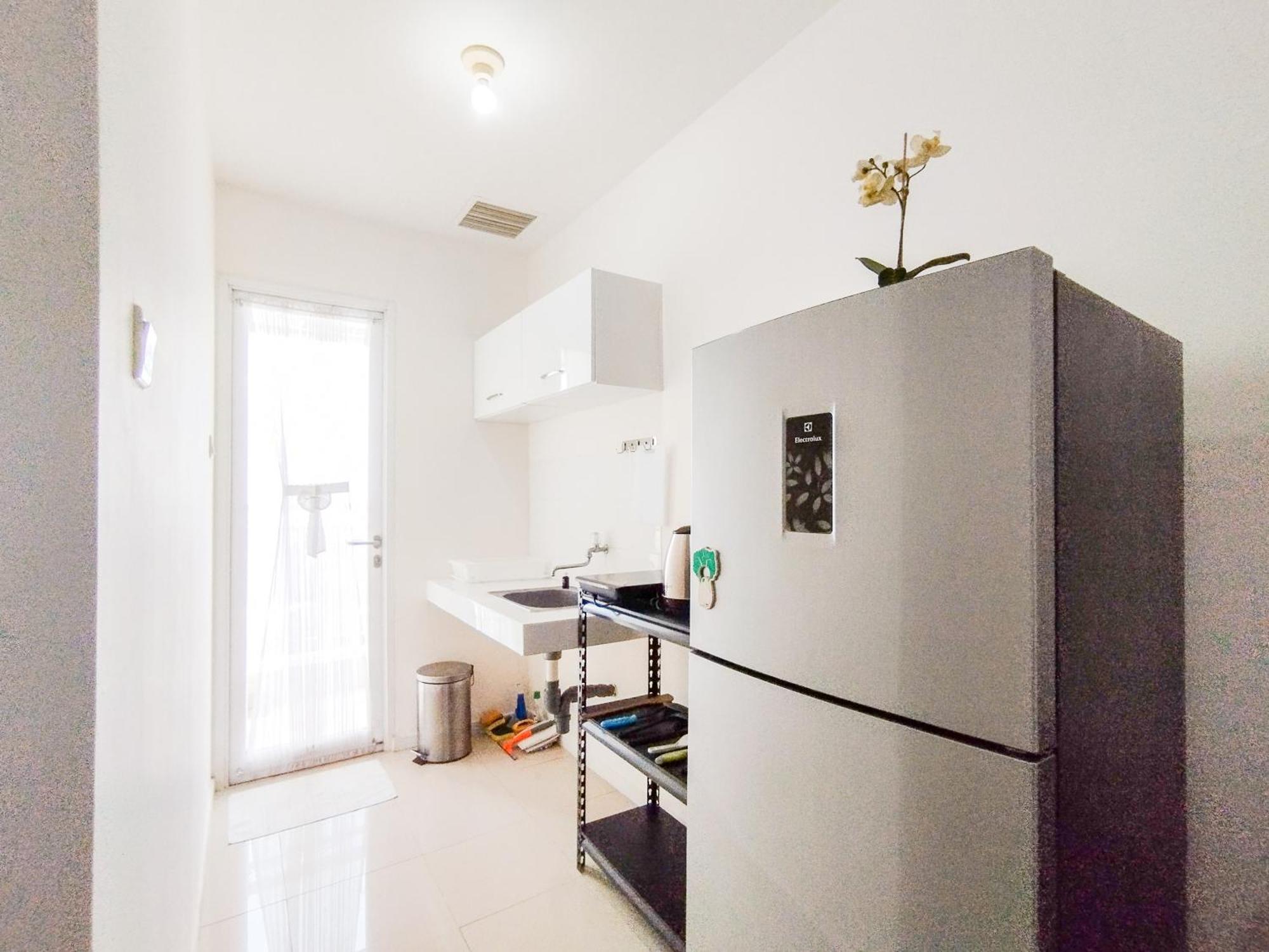 Simply Design 1br At Parahyangan By Travelio