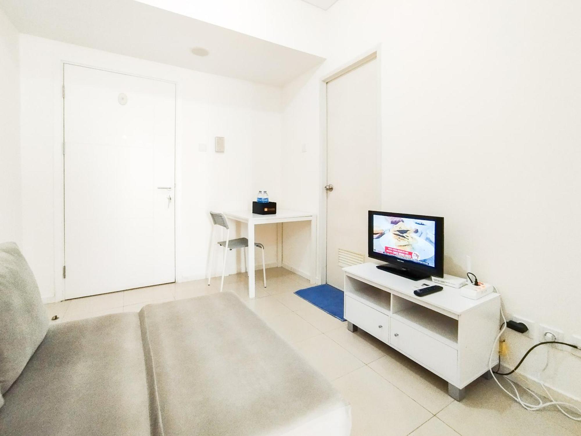 Simply Design 1br At Parahyangan By Travelio Apartemen *